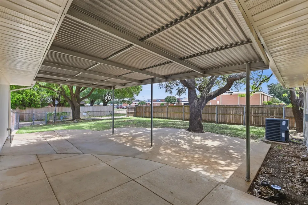 3301 Hillsdale Lane Garland, TX 75042