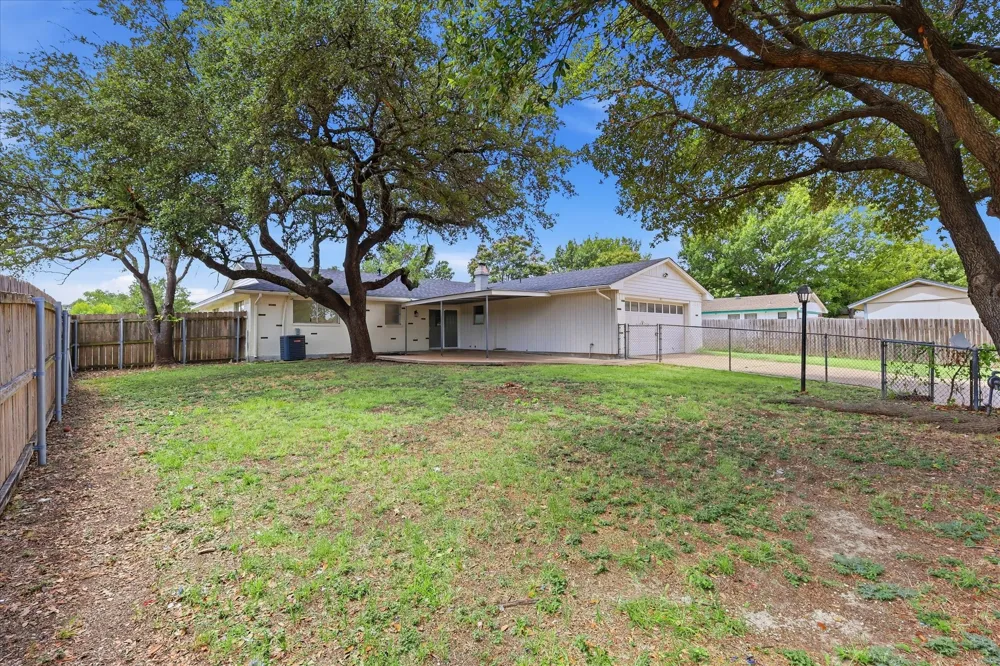 3301 Hillsdale Lane Garland, TX 75042