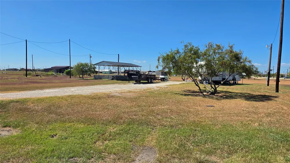 164 Sturgeon Palacios, TX 77465