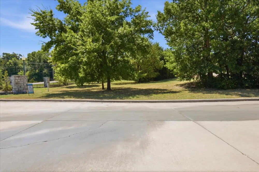 Cobblestone Drive Ada, OK 74820
