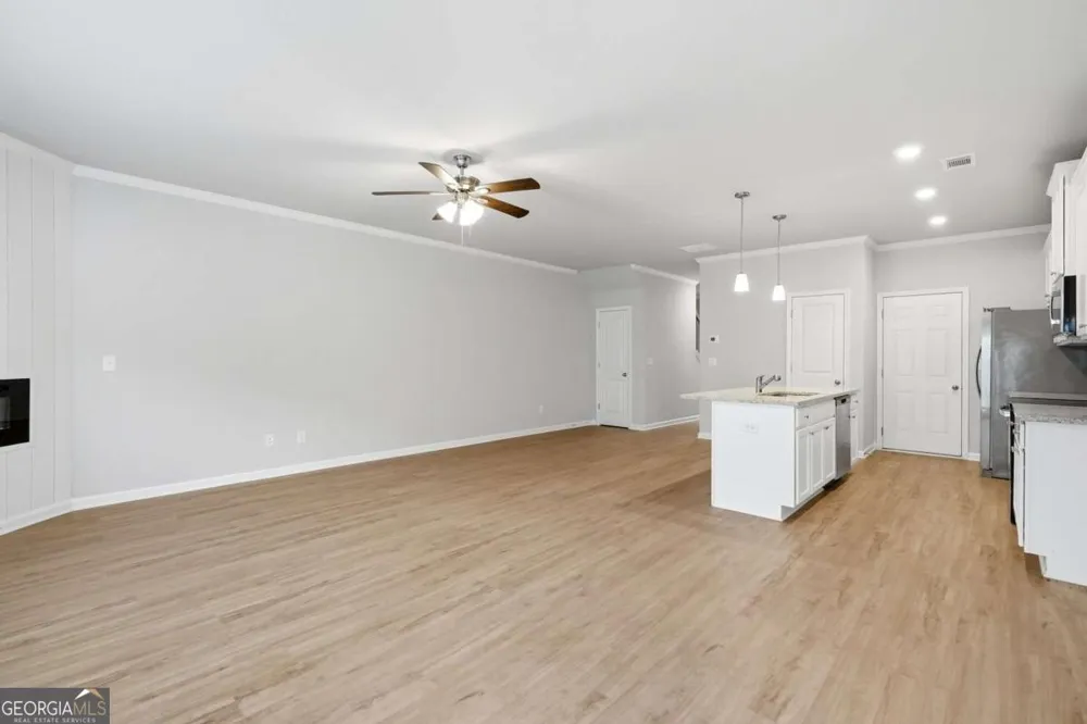 5350 Fox Den RD Oakwood, GA 30566
