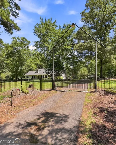 160 Caldwell RD