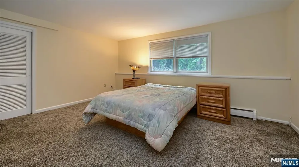 460 Laurel Lane Kinnelonugh, NJ 07405