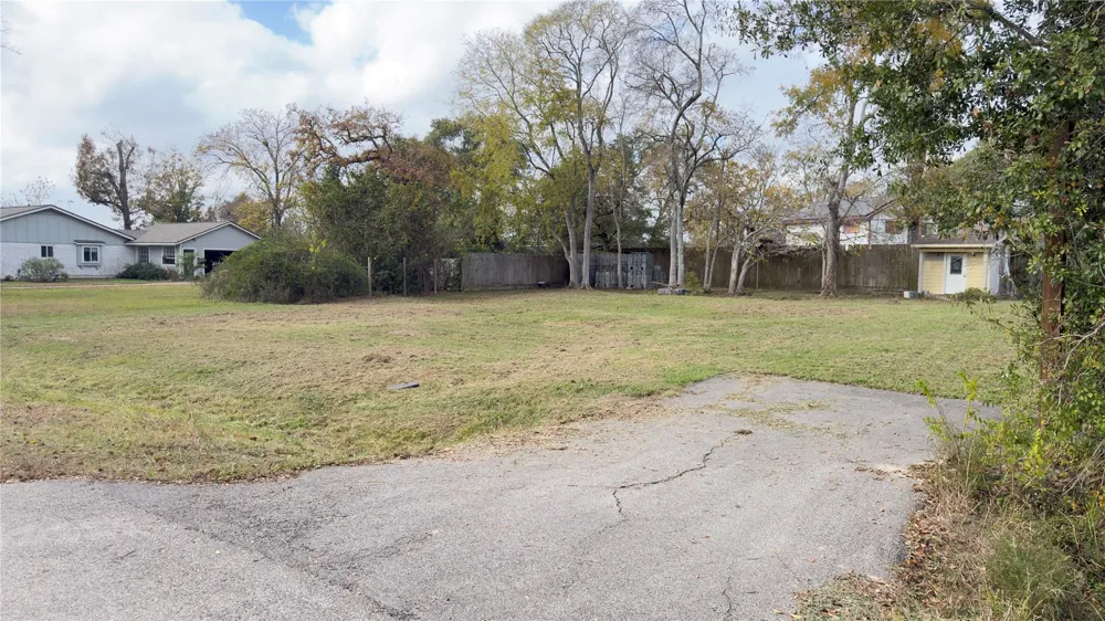 16510 Wilderness Road Cypress, TX 77429