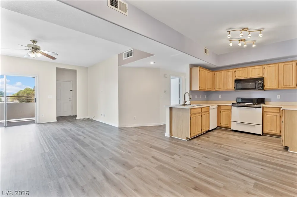 5655 E Sahara Avenue #2060 Las Vegas, NV 89142