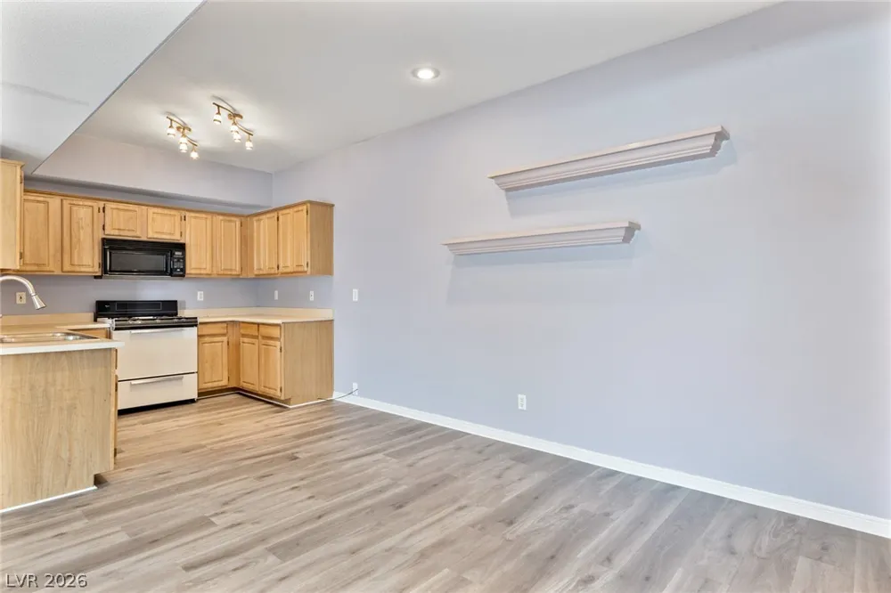 5655 E Sahara Avenue #2060 Las Vegas, NV 89142