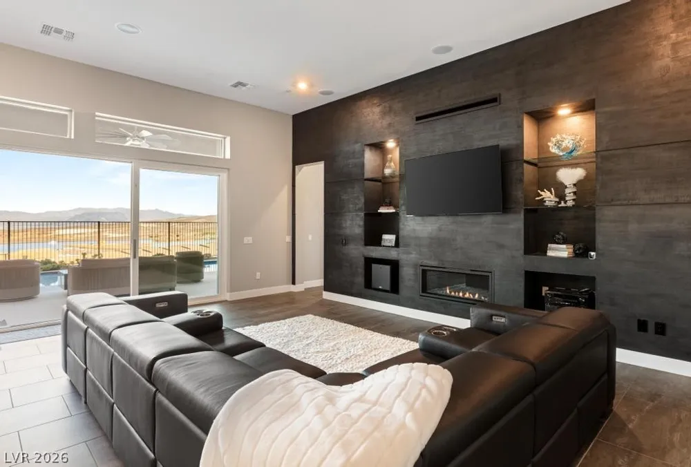 36 Thorn Creek Street Henderson, NV 89011