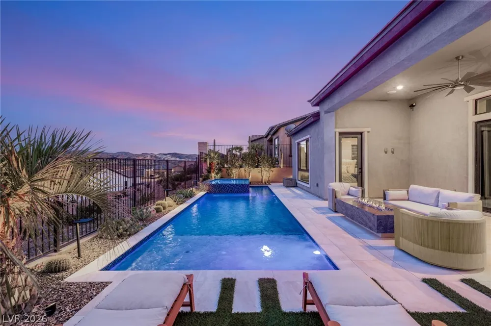 36 Thorn Creek Street Henderson, NV 89011