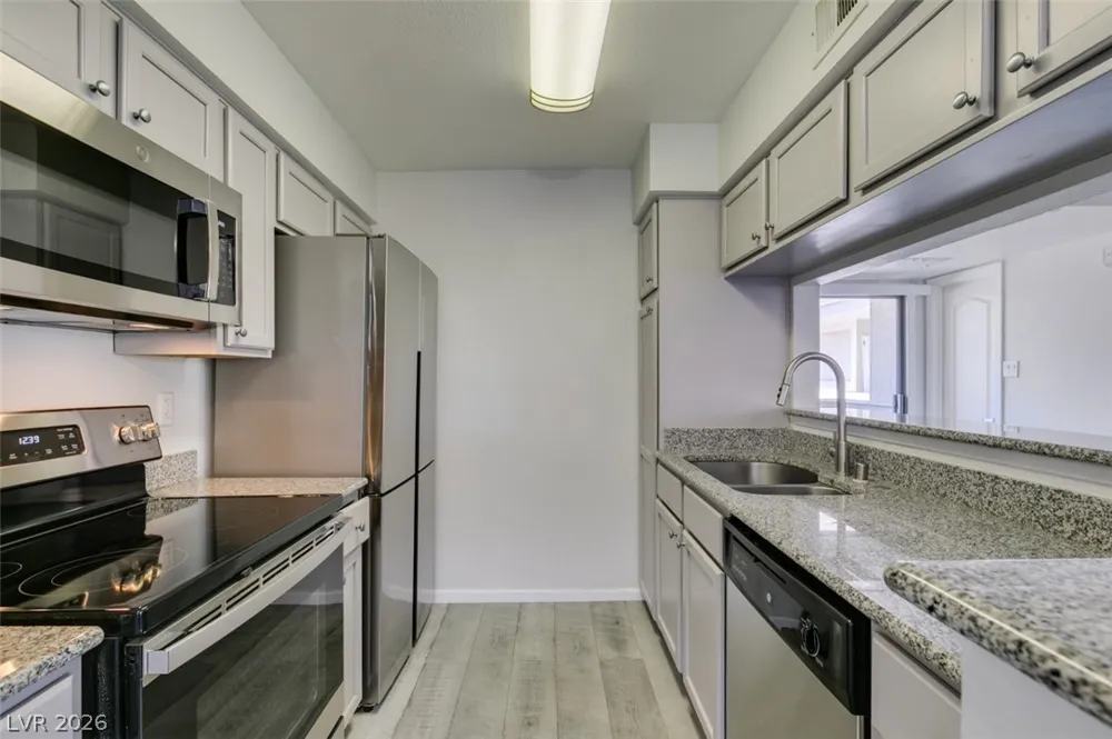 714 Oakmont Avenue #1104 Las Vegas, NV 89109