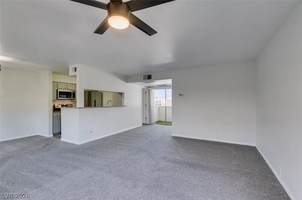 714 Oakmont Avenue #1104 Las Vegas, NV 89109
