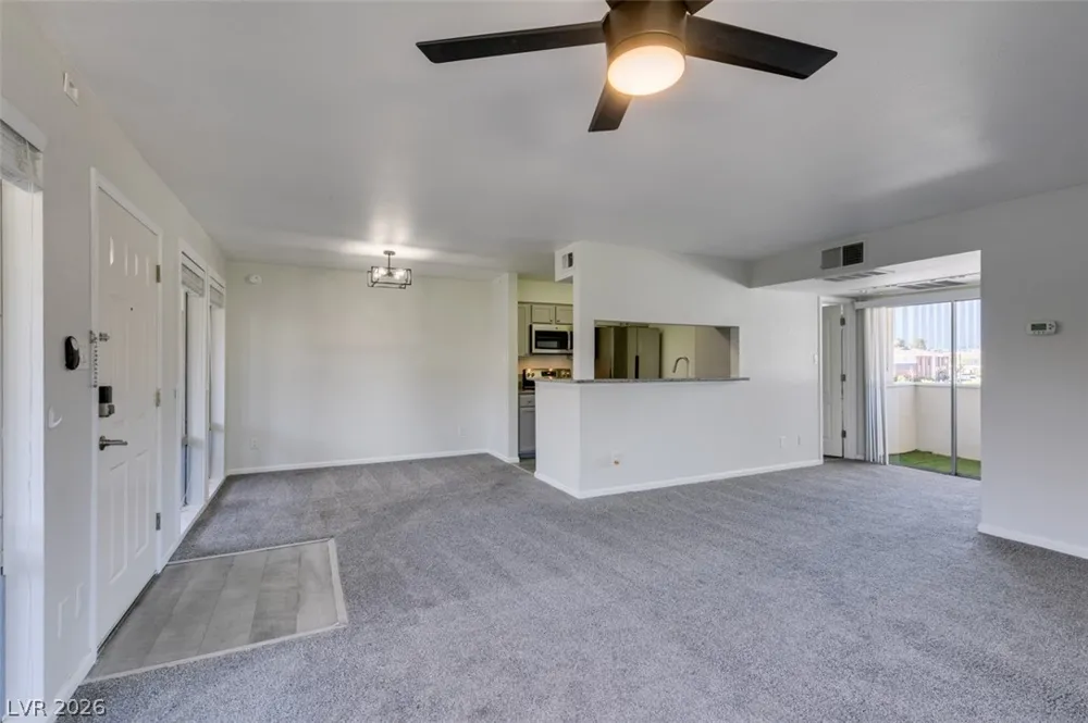 714 Oakmont Avenue #1104 Las Vegas, NV 89109