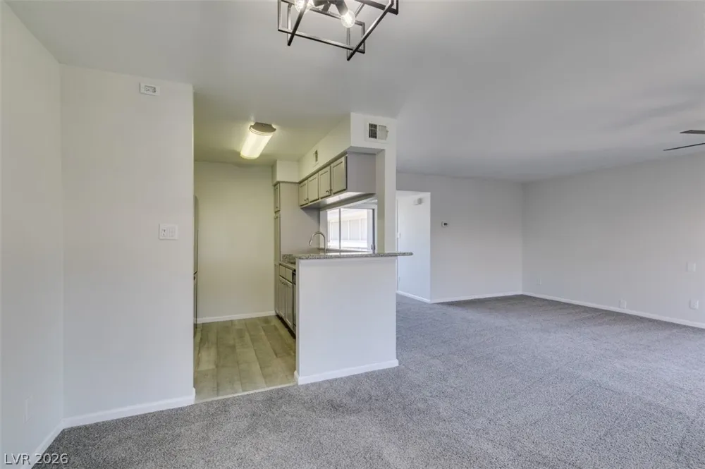 714 Oakmont Avenue #1104 Las Vegas, NV 89109