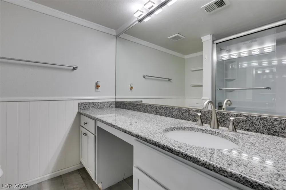 714 Oakmont Avenue #1104 Las Vegas, NV 89109