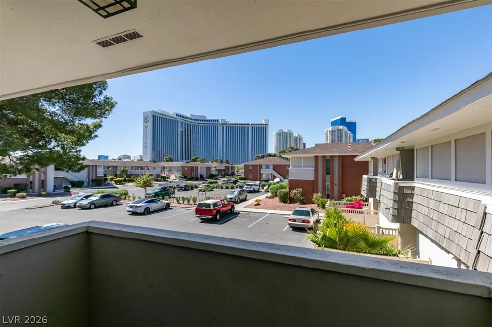714 Oakmont Avenue #1104 Las Vegas, NV 89109
