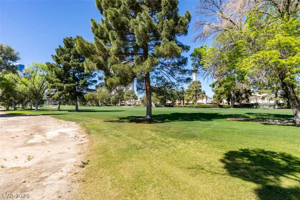 714 Oakmont Avenue #1104 Las Vegas, NV 89109