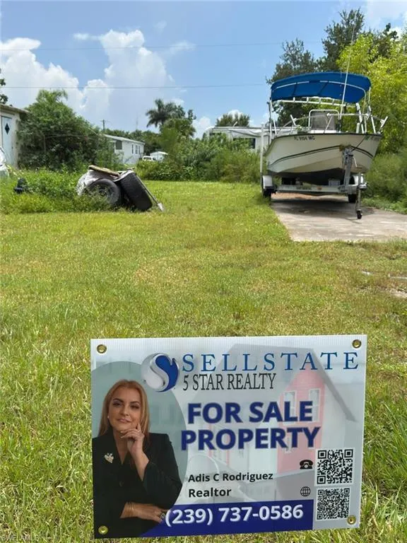 1319 Hickory Avenue Punta Gorda, FL 33950