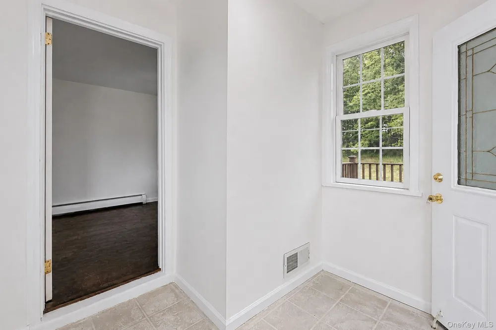 20 Townsend Extension Poughquag, NY 12540