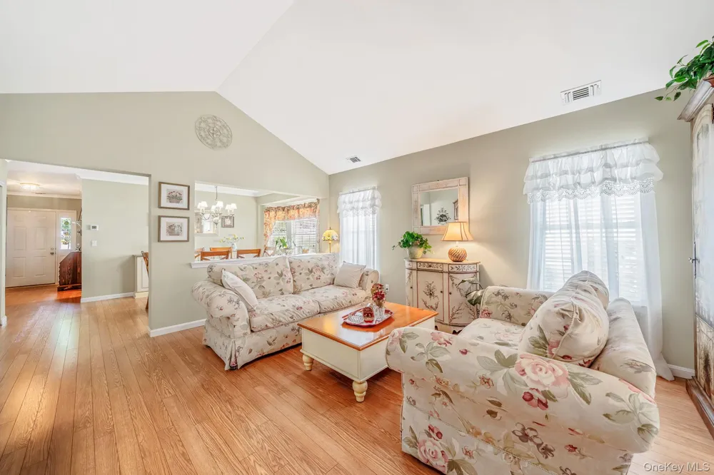 63 Madison Circle Middle Island, NY 11953