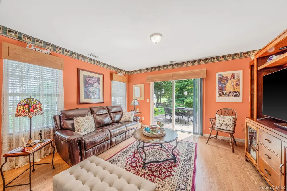 63 Madison Circle Middle Island, NY 11953