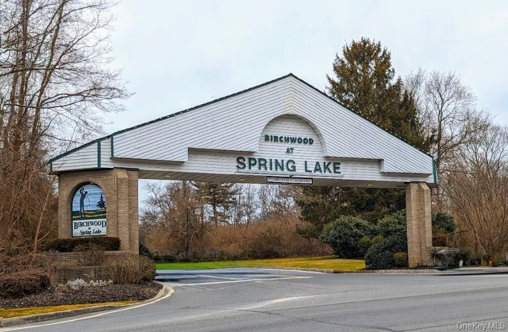 63 Madison Circle Middle Island, NY 11953