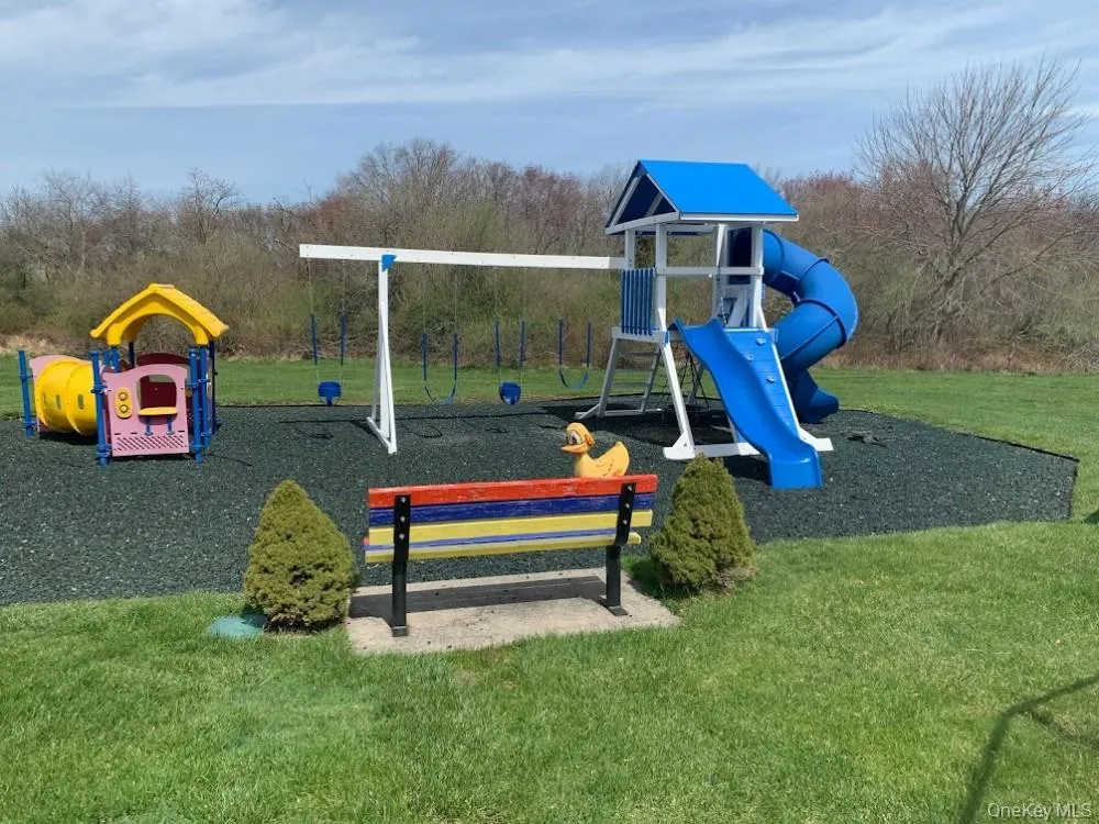 63 Madison Circle Middle Island, NY 11953