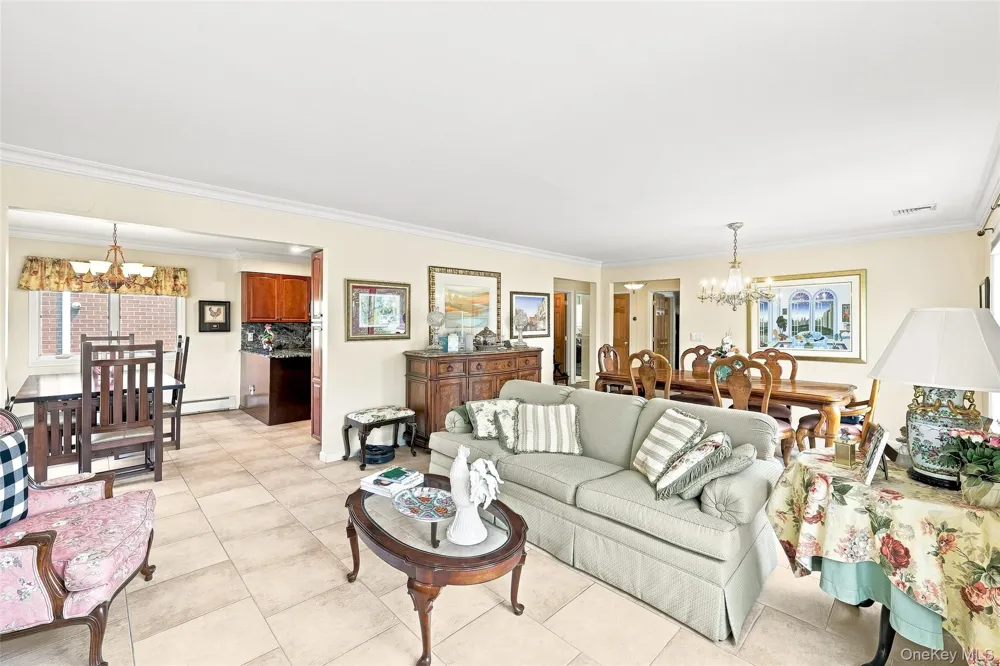 5315 Overbrook Street Douglaston, NY 11362