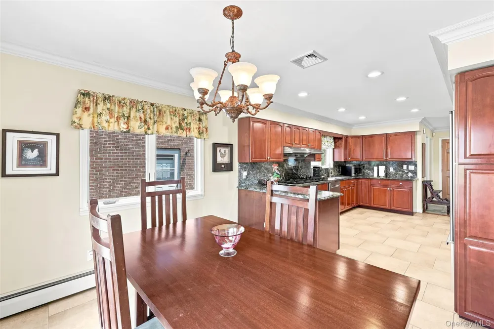 5315 Overbrook Street Douglaston, NY 11362