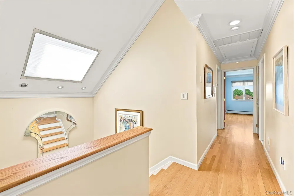 5315 Overbrook Street Douglaston, NY 11362