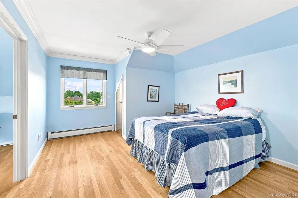 5315 Overbrook Street Douglaston, NY 11362