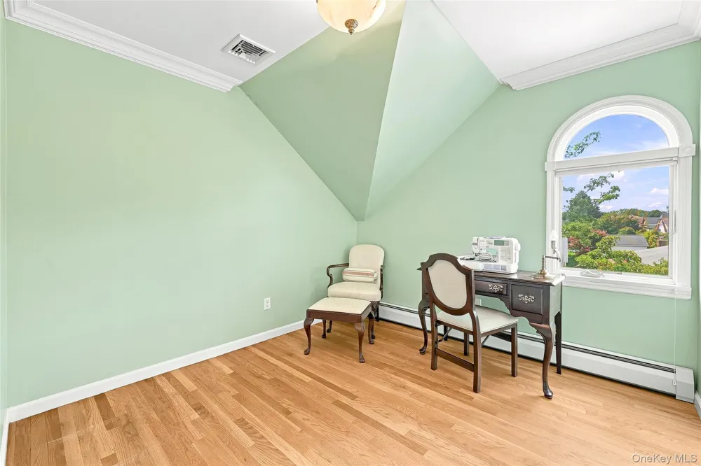 5315 Overbrook Street Douglaston, NY 11362