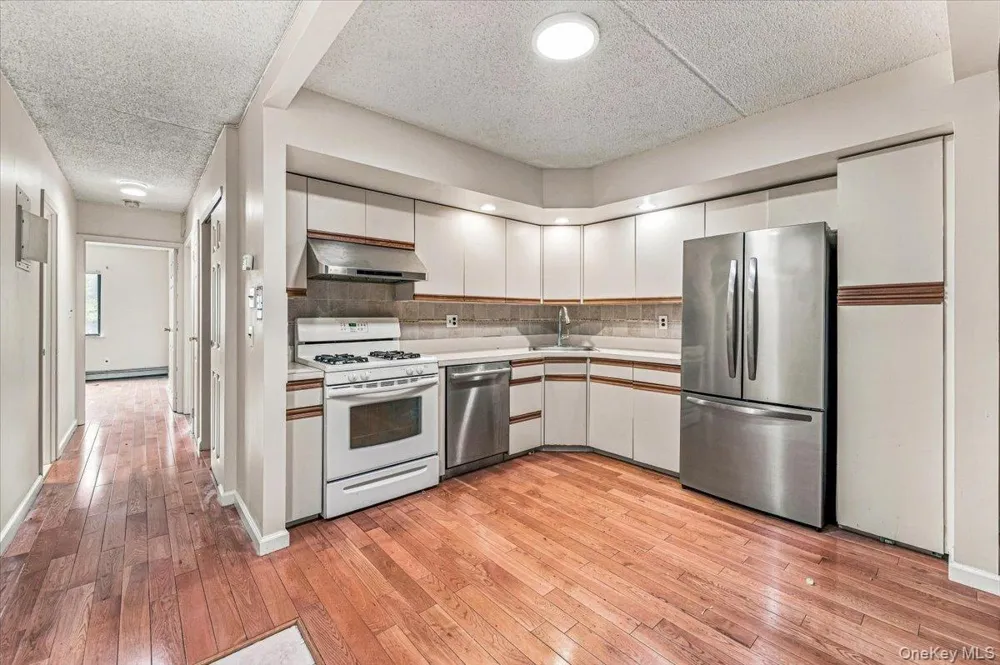 71-24 162nd Street #2 Fresh Meadows, NY 11365