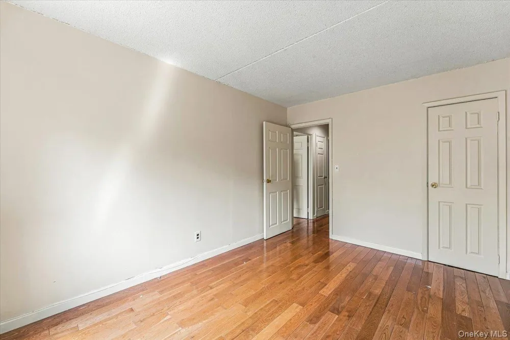 71-24 162nd Street #2 Fresh Meadows, NY 11365