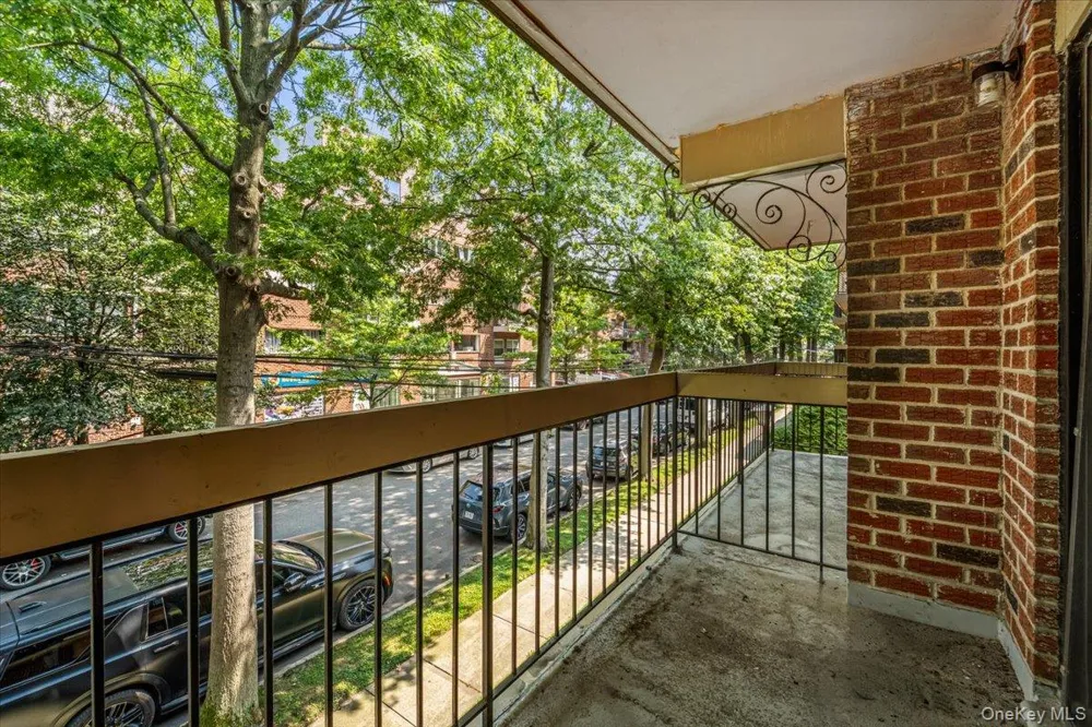 71-24 162nd Street #2 Fresh Meadows, NY 11365