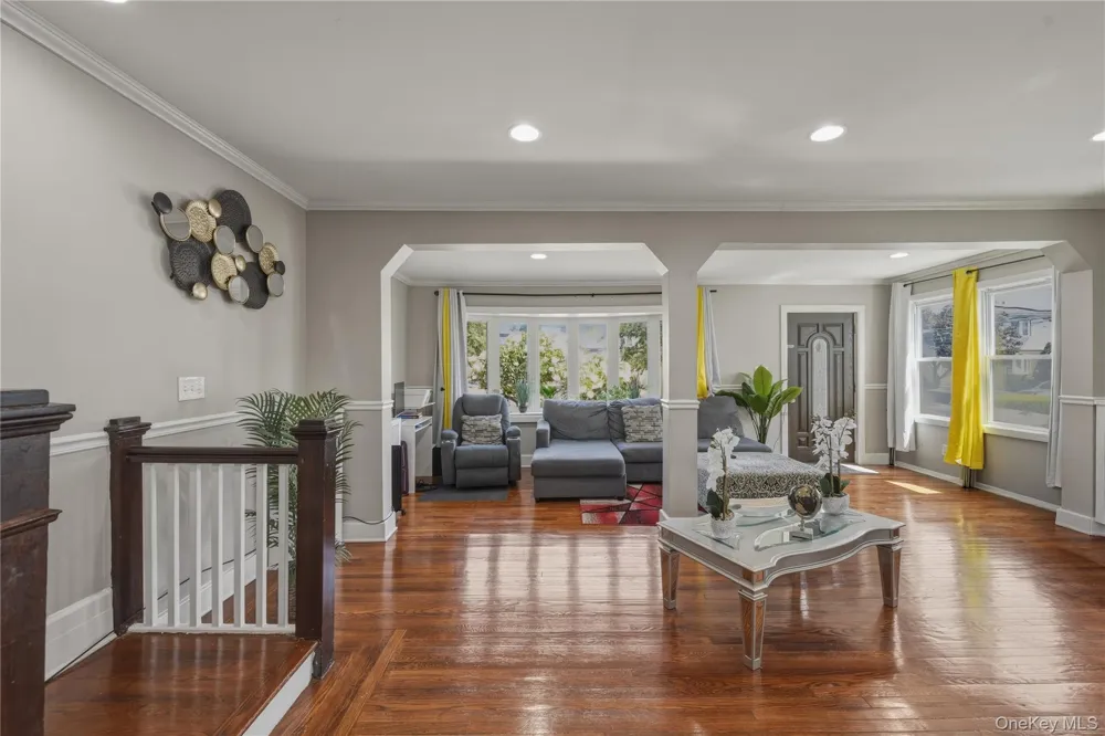 11932 195th Street Saint Albans, NY 11412