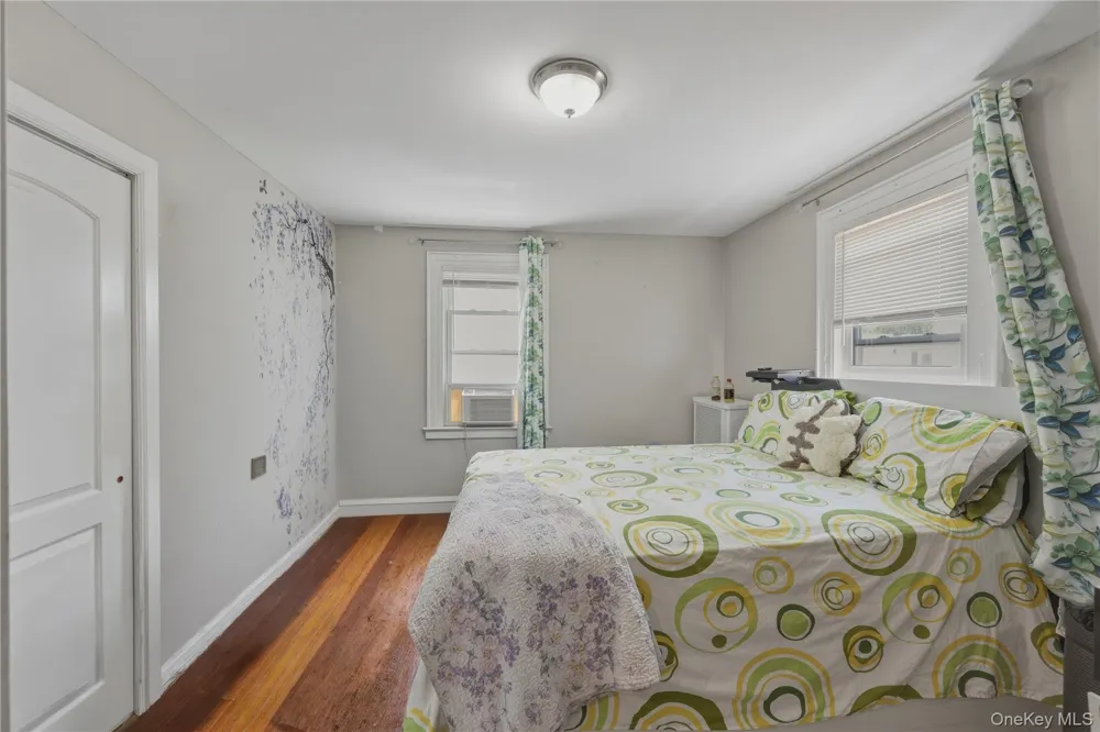 11932 195th Street Saint Albans, NY 11412