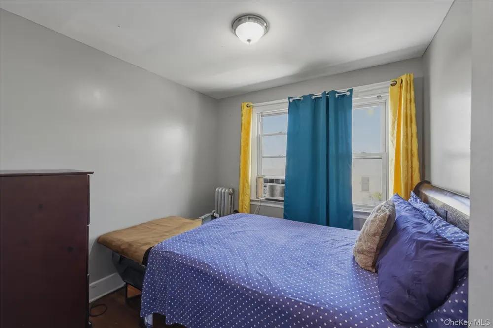 11932 195th Street Saint Albans, NY 11412
