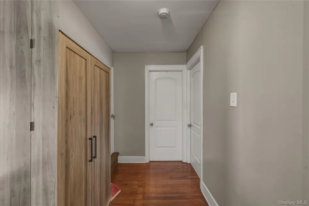 11932 195th Street Saint Albans, NY 11412