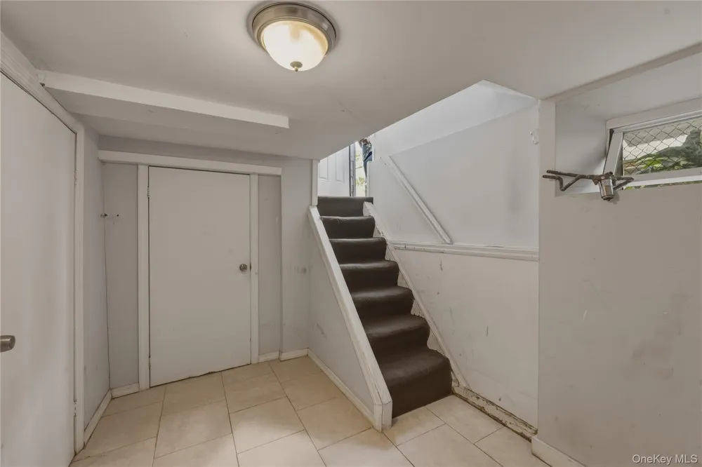 11932 195th Street Saint Albans, NY 11412