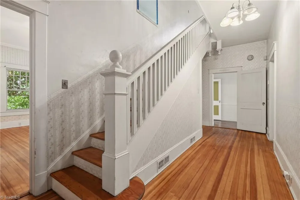 103 Franklin Street Reidsville, NC 27320