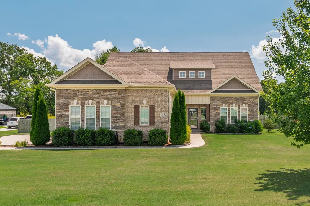 48 Hancock Branch Dr Fayetteville, TN 37334