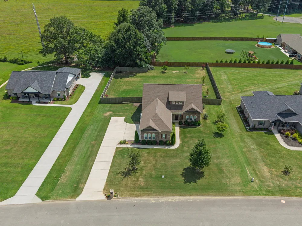 48 Hancock Branch Dr Fayetteville, TN 37334