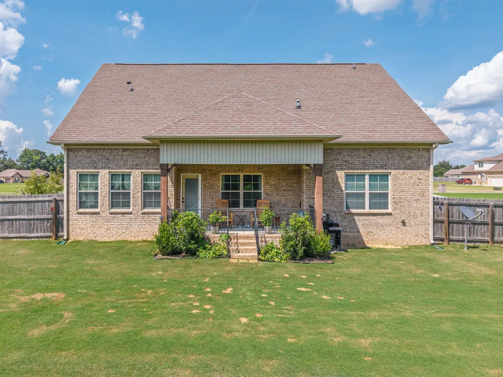 48 Hancock Branch Dr Fayetteville, TN 37334