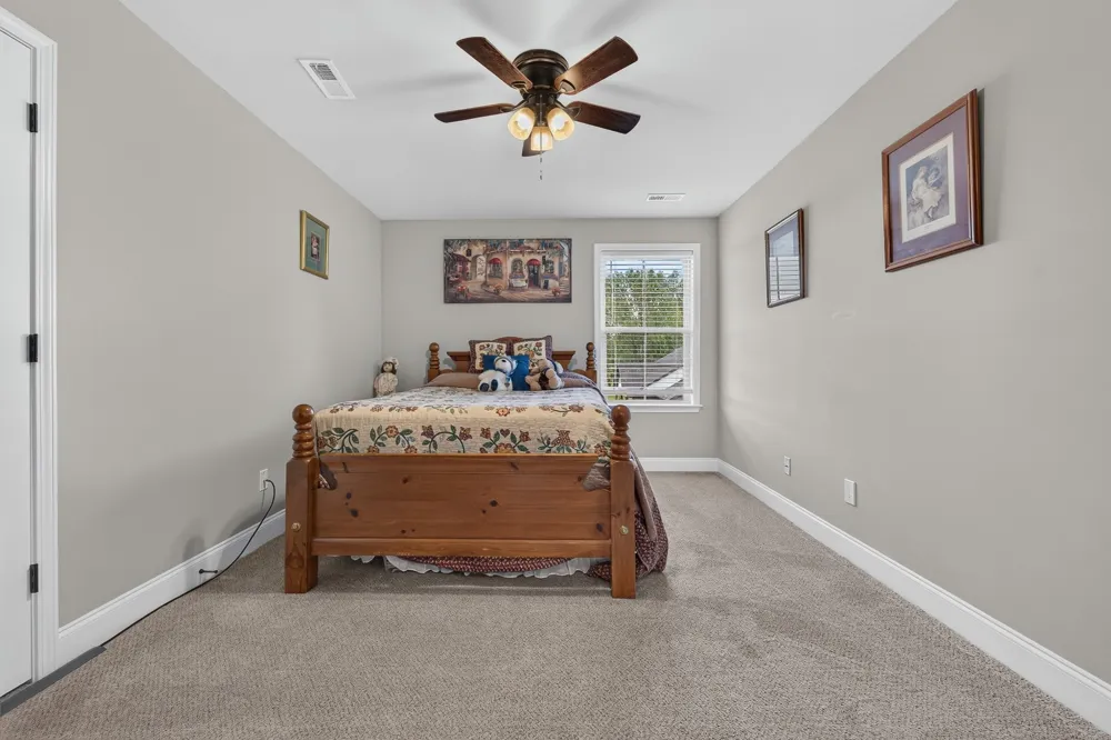 48 Hancock Branch Dr Fayetteville, TN 37334