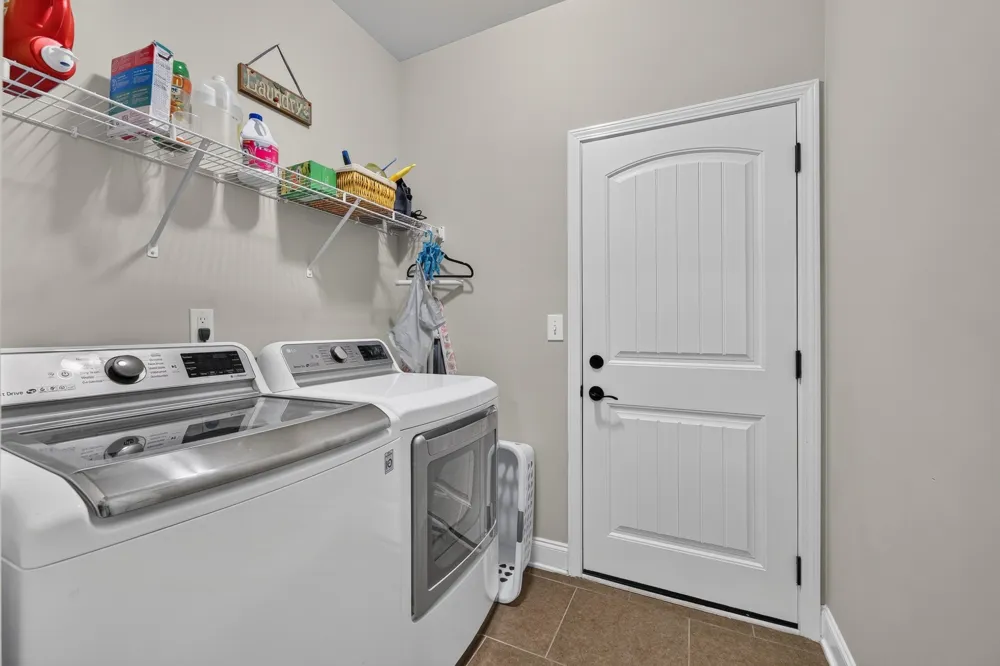 48 Hancock Branch Dr Fayetteville, TN 37334