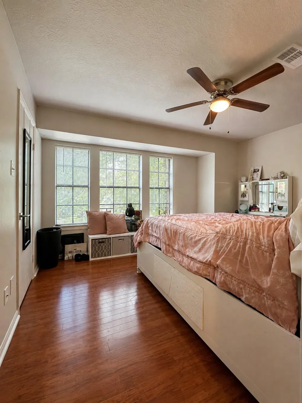 63 S Stony Bridge Circle The Woodlands, TX 77381