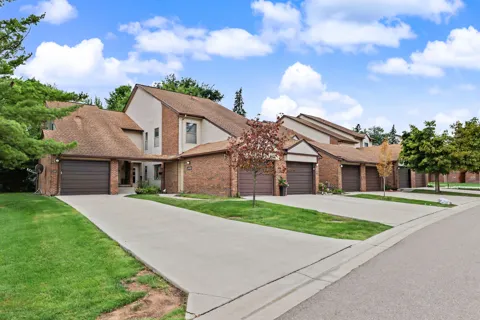 6600 Ridgefield Circle