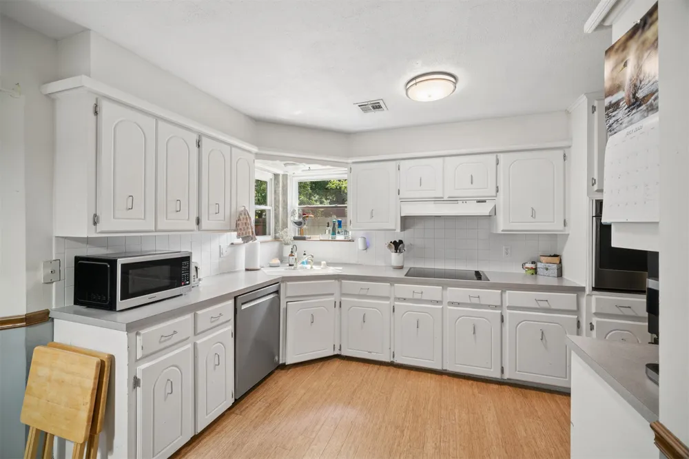 24615 E Sisemore Street Broken Arrow, OK 74014