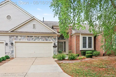 39489 Edgewater Drive