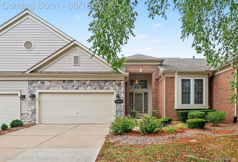 39489 Edgewater Drive Northville Township, MI 48168