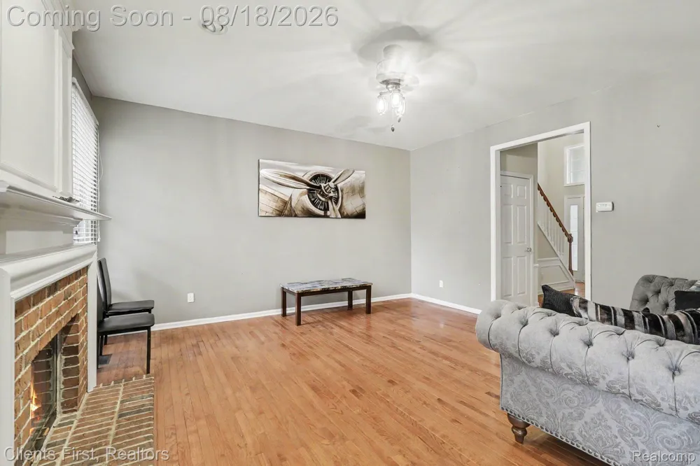 39489 Edgewater Drive Northville Township, MI 48168
